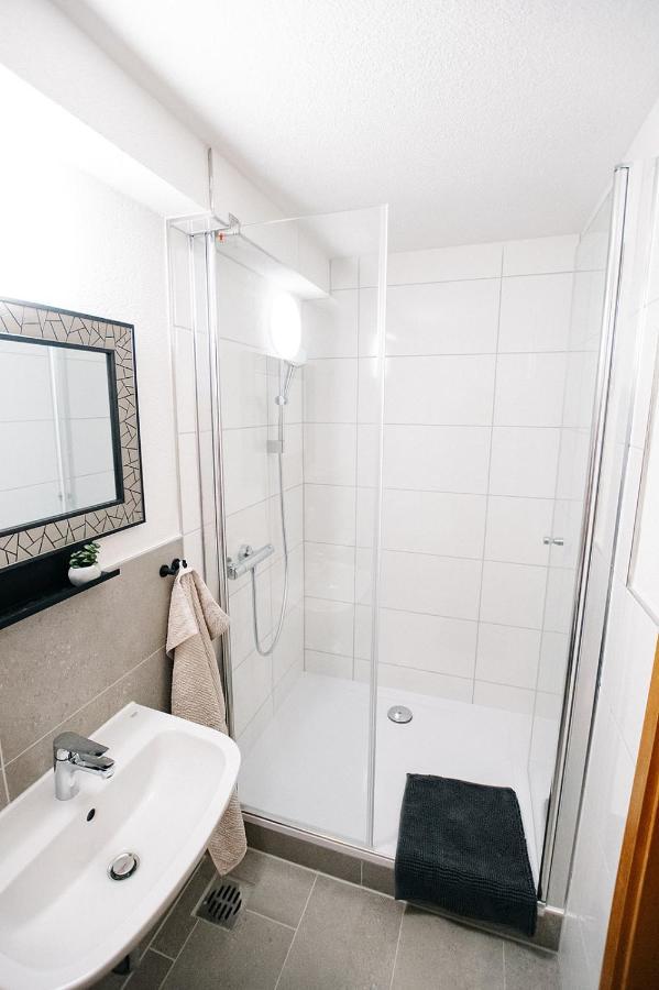 Gasthof Loewen Frickenhausen  Exteriör bild